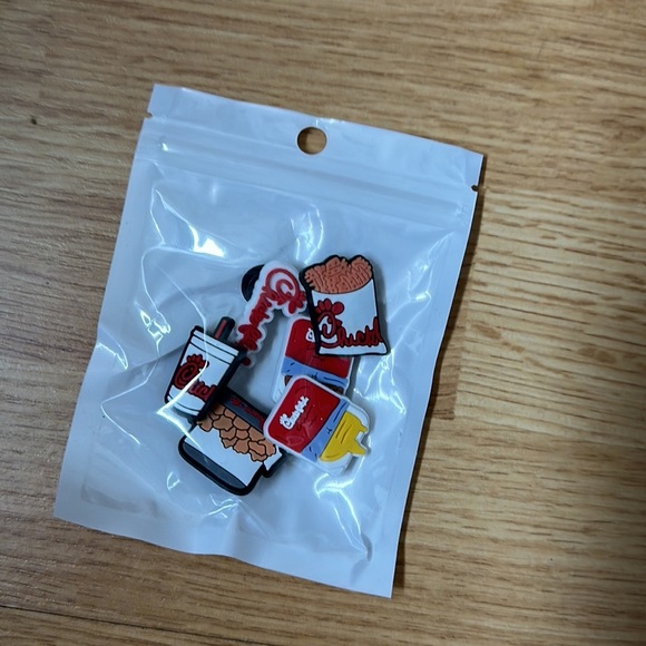 Set of 6 chick Shoe charms for shoes NWT - Picture 4 of 4